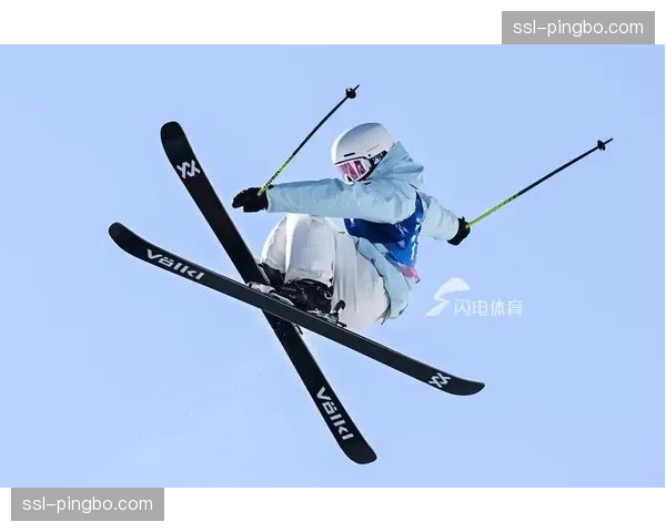 张可欣刘奕杉U型池进决赛 中国四人集团优势明显